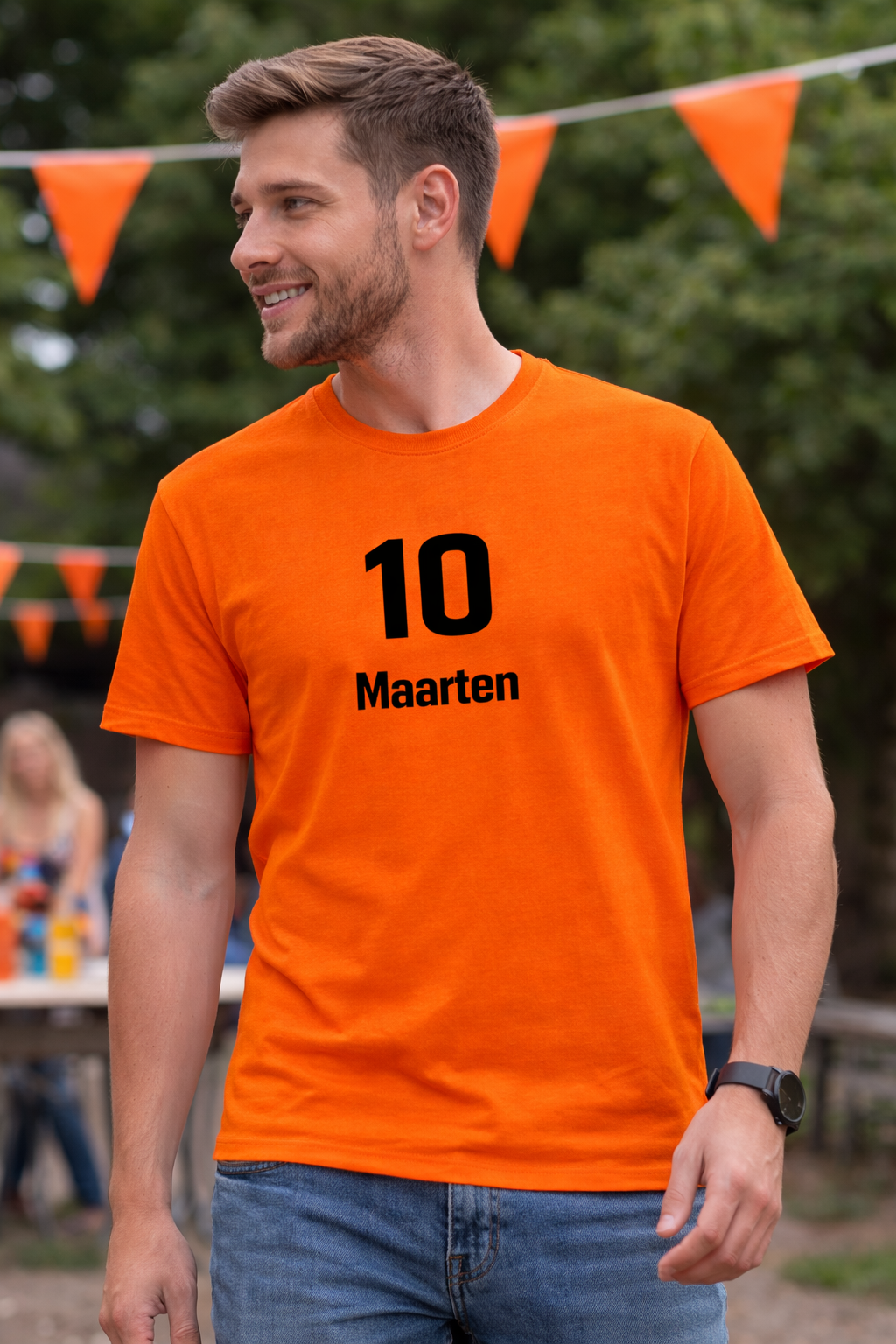 Oranje T-shirt Gepersonaliseerd met Leeuwprint - unisex