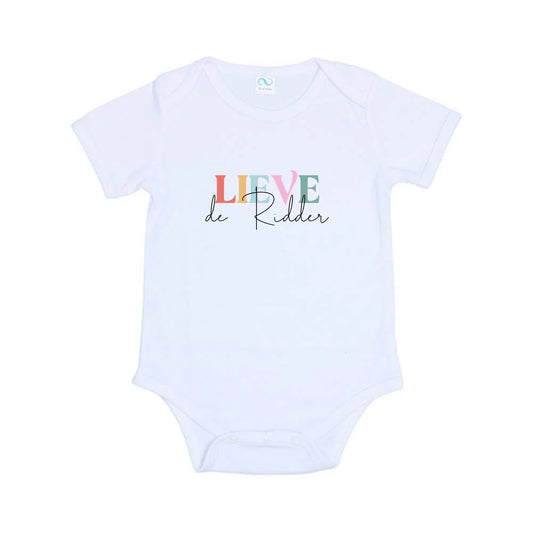 Gepersonaliseerd rompertje met naam - maat 62/68 – Kleurrijk & sierlijk design