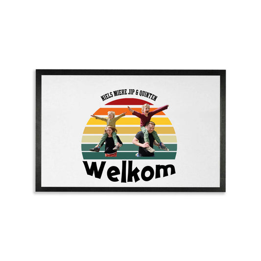 Gepersonaliseerde deurmat met foto – Welkom ontwerp met namen