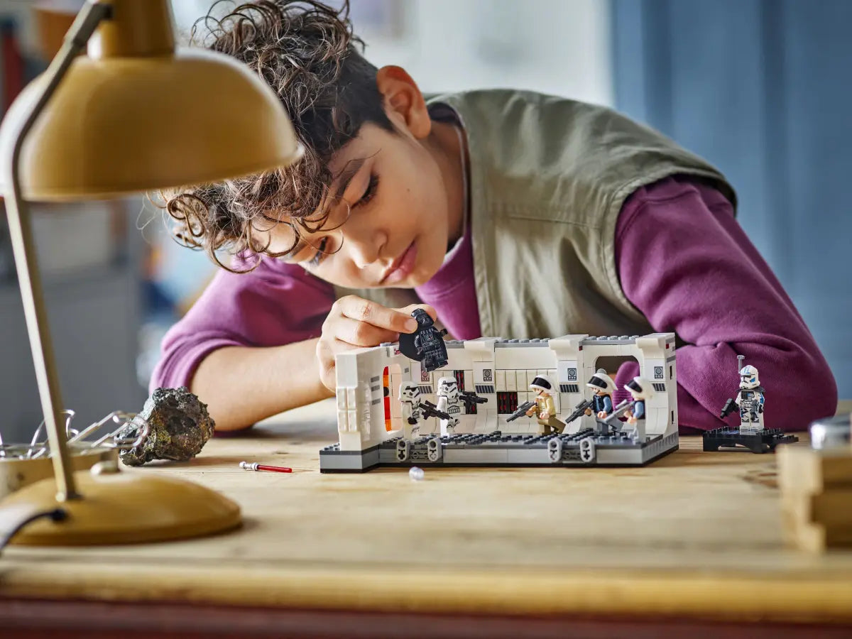 LEGO® Star Wars™ Tantive IV™ – Iconisch bouwcadeau uit een legendarische filmscène