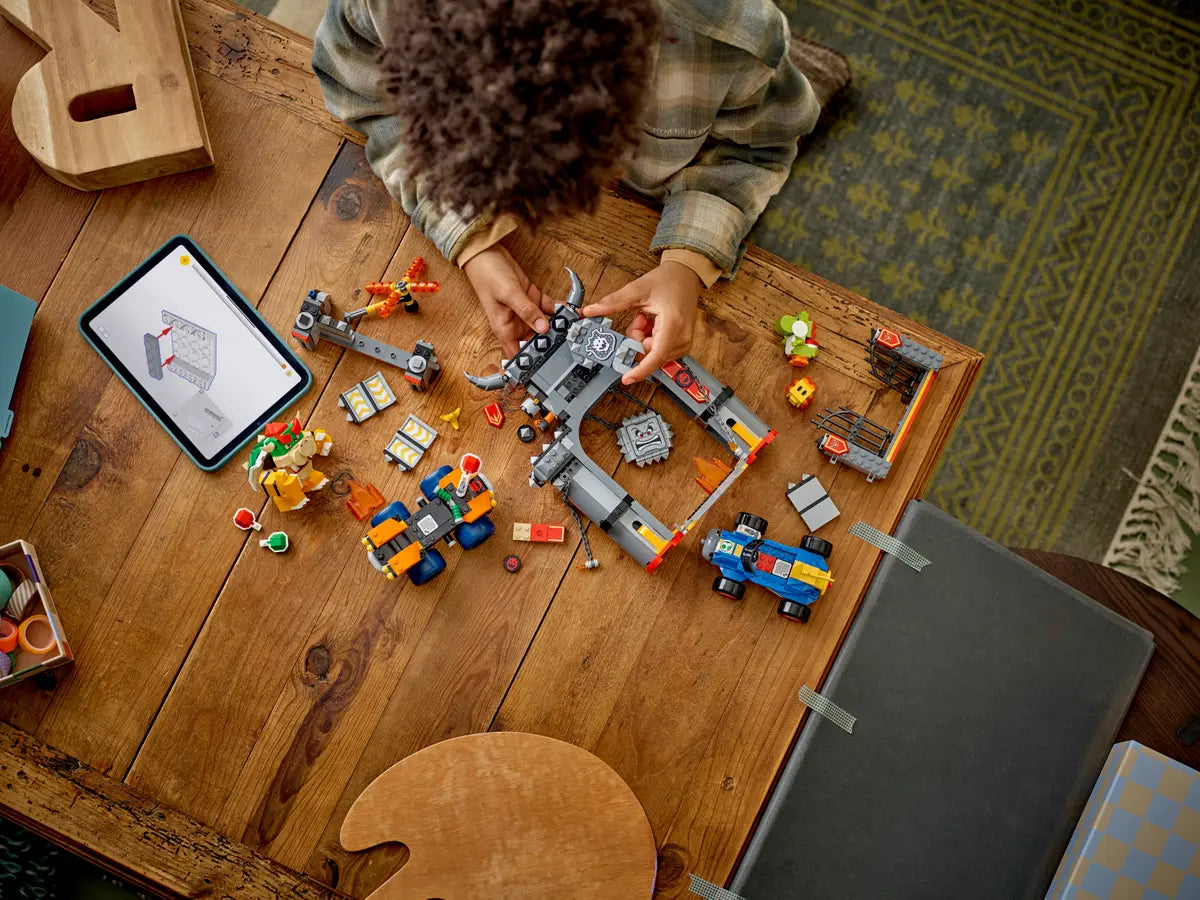 LEGO® Super Mario™ Mario Kart™ Bowser’s Castle – Actievol bouwcadeau voor gamers