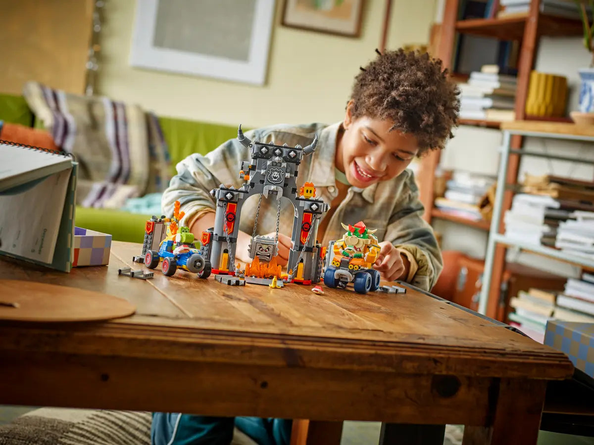 LEGO® Super Mario™ Mario Kart™ Bowser’s Castle – Actievol bouwcadeau voor gamers