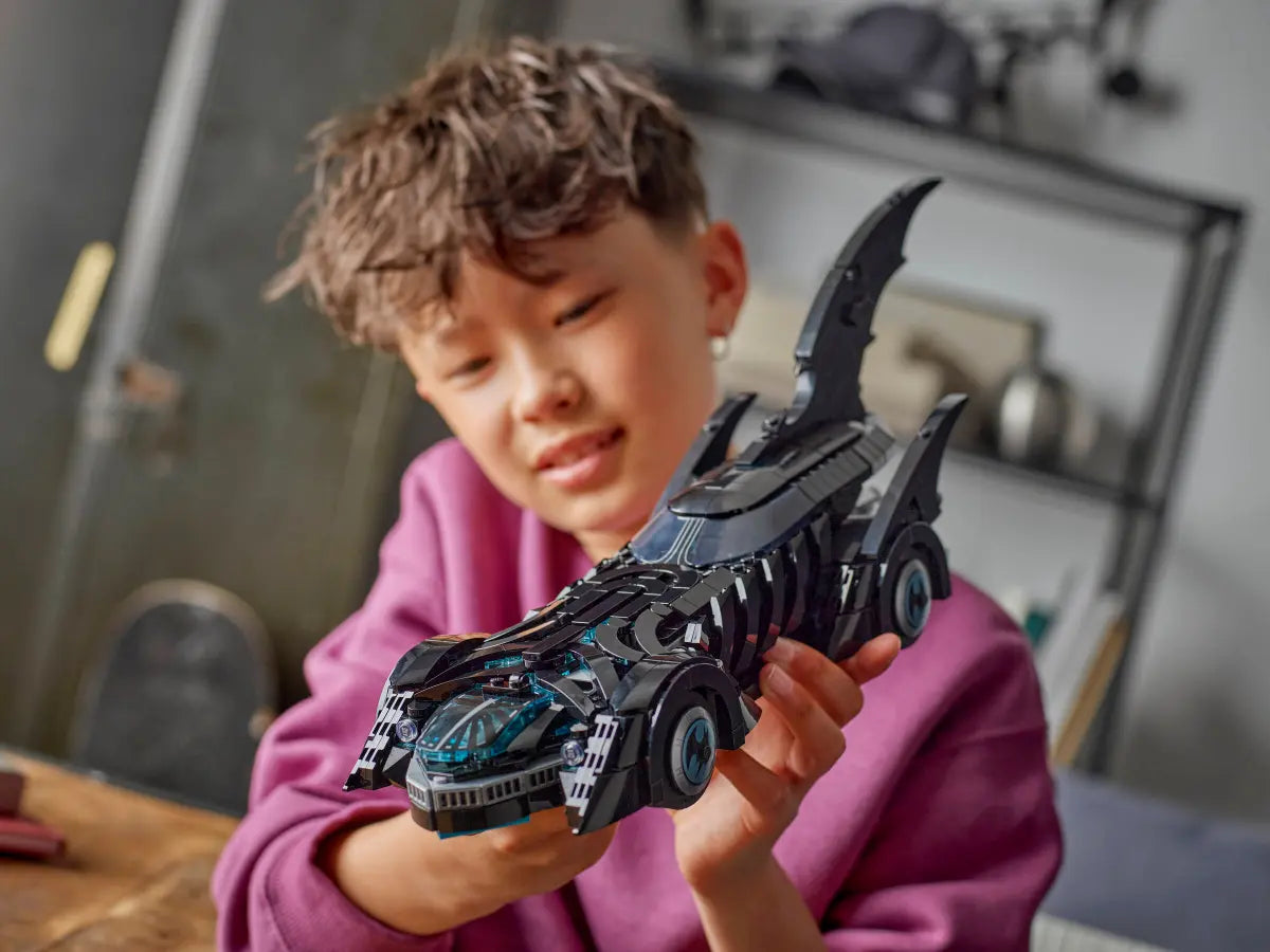 LEGO® Batman™ Forever Batmobile – Iconisch bouwcadeau voor echte Batman-fans